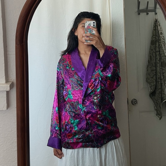 Women’s Victoria Secret Vintage Gold Label Satin Pajama Blouse Size Small silky - Picture 6 of 6